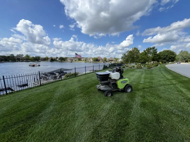 Geist Indianapolis Fertilization Weed Control