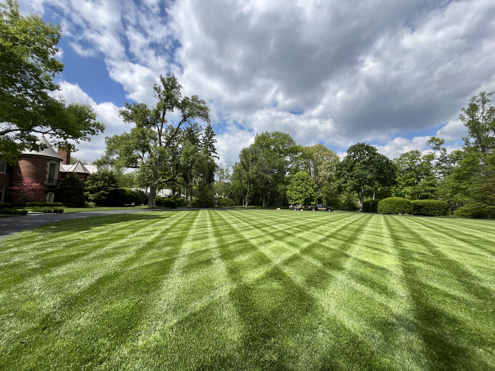 Estate-Management-Lawn-Care-Fertilization-Weed-Control-Sunset-Lane-Crows-Nest-Carmel